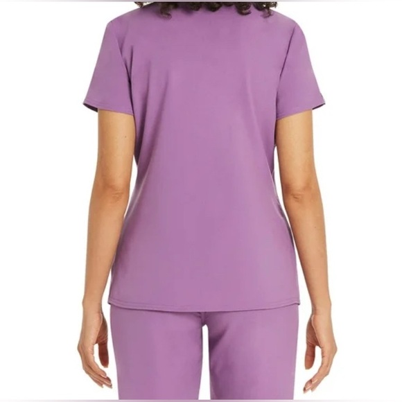 Women’s V-Neck Fashion Grape Uniform Top 3X - Picture 3 of 3